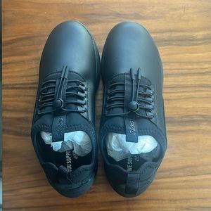 Clove shoes size 9W